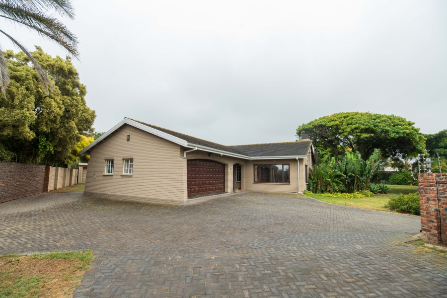 4 Bedroom Property for Sale in Amsterdamhoek Eastern Cape